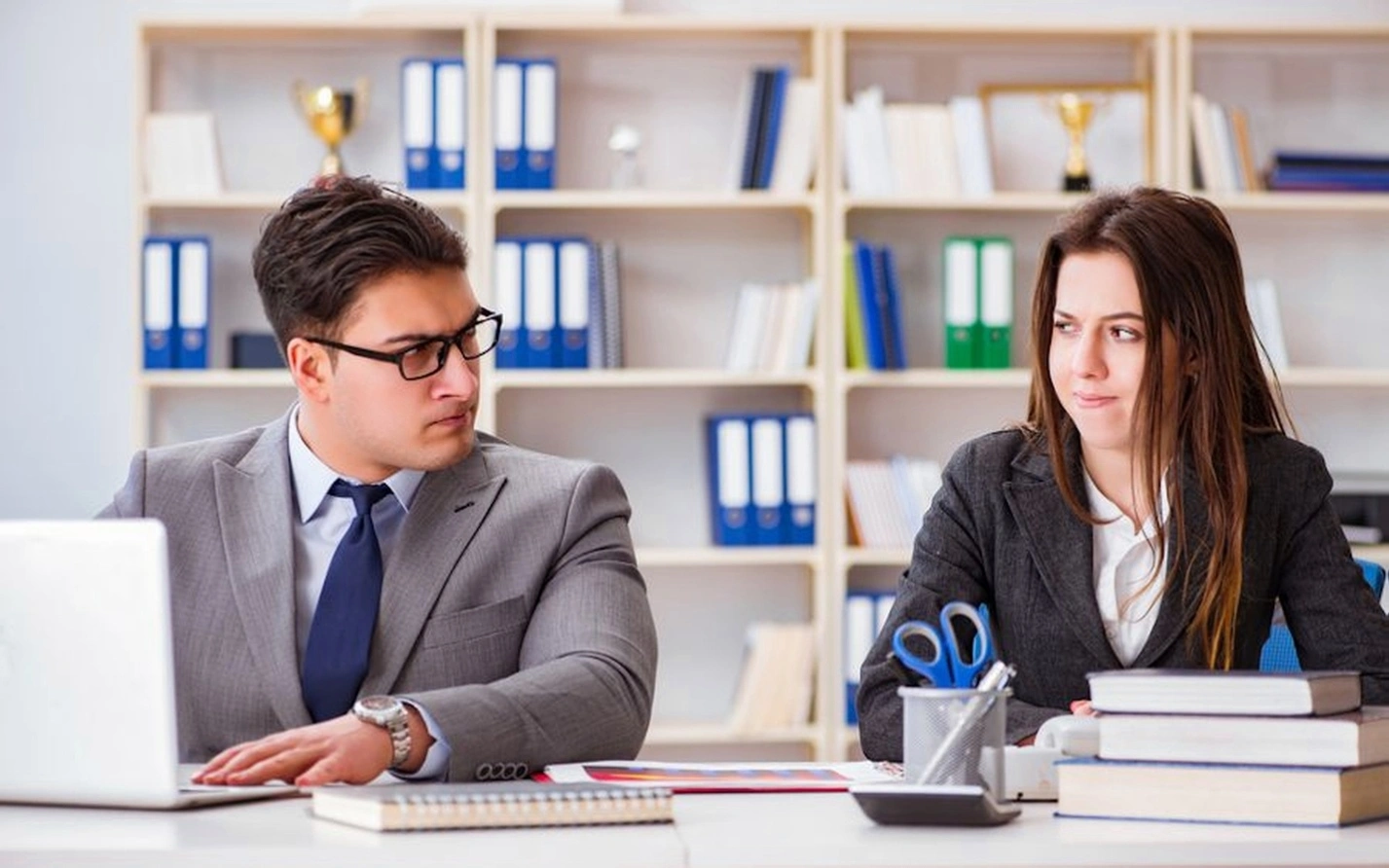 Difficult colleague management training